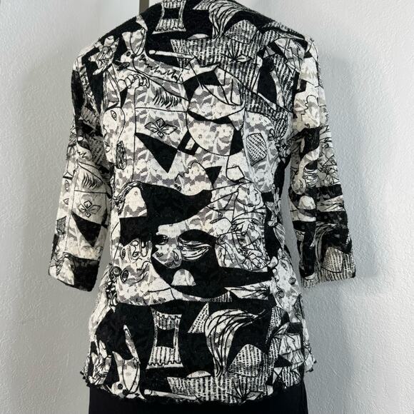 Vintage Chico’s Black and White V-Neck Top Art Deco Abstract - Picture 2 of 12